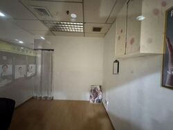 Upper Serangoon Shopping Centre (D19), Shop House #632008961